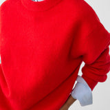 Elena™ - Класически червен пуловер