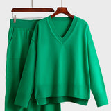 Zdravka™ - Комплект от две части с V-образно деколте